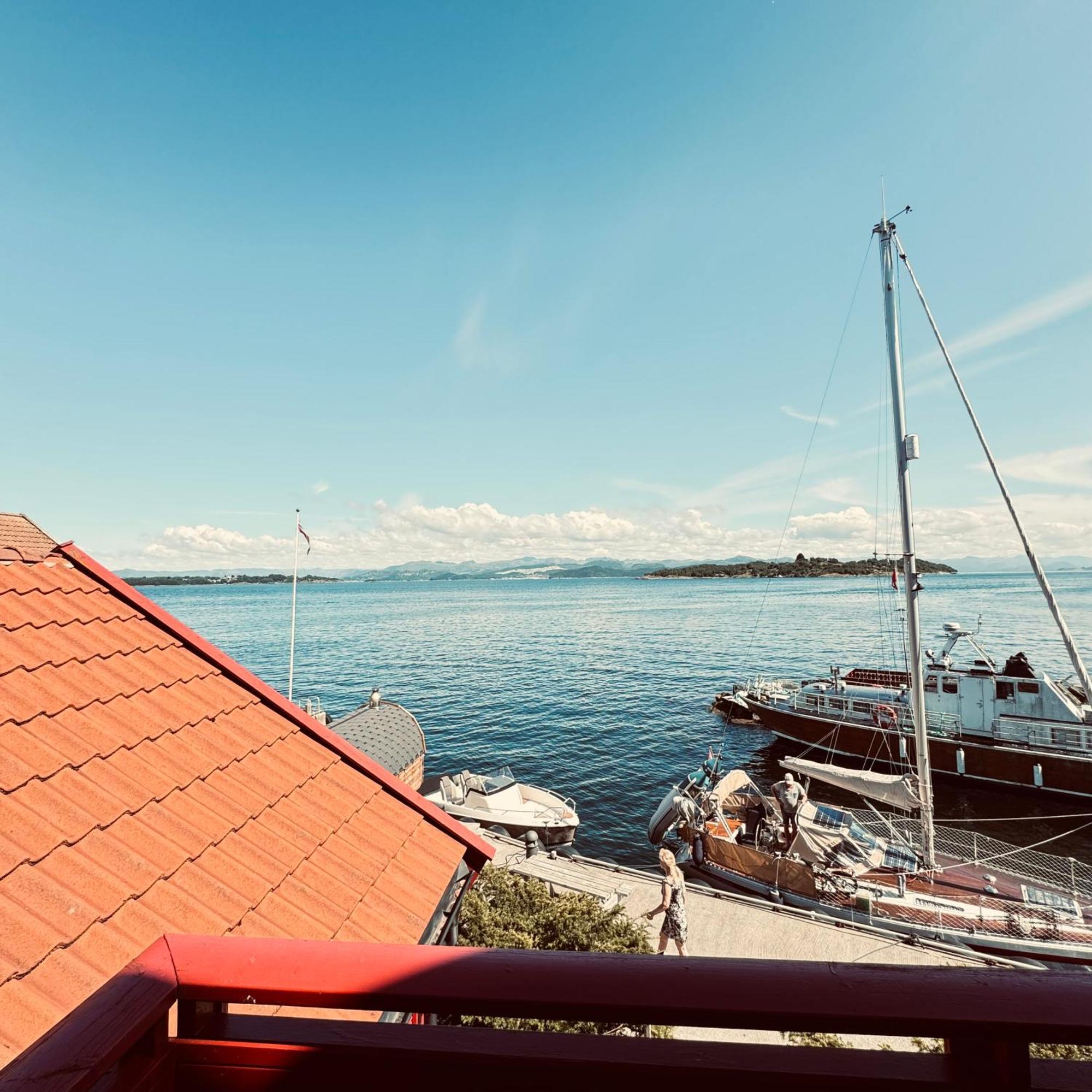 Sjoberg Hotell Og Ferie Leiligheter Østhusvik Exterior foto