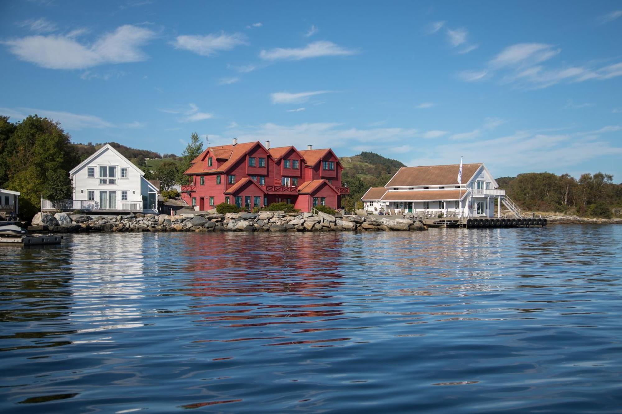 Sjoberg Hotell Og Ferie Leiligheter Østhusvik Exterior foto